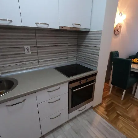 Apartman Tirkiz